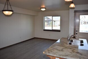 3357 Fen Way in Bozeman, MT - Building Photo
