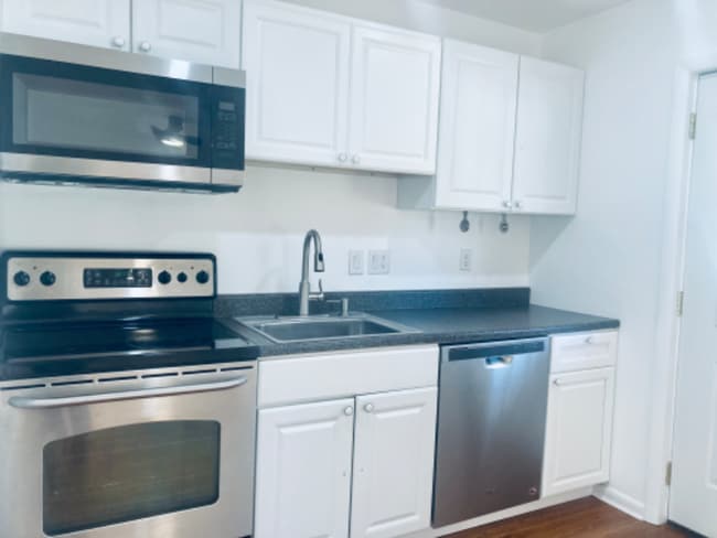 18342 Clarke Rd in Tall Timbers, MD - Building Photo - Building Photo