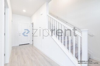 3063 Beaded Mist Walk in Sacramento, CA - Building Photo - Building Photo