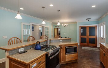 73 Main St in Chesterfield, NH - Building Photo - Building Photo