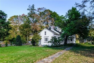 2081 North St in Fairfield, CT - Building Photo - Building Photo