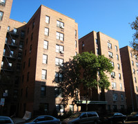 Shoreham Apartments in Flushing, NY - Foto de edificio - Building Photo