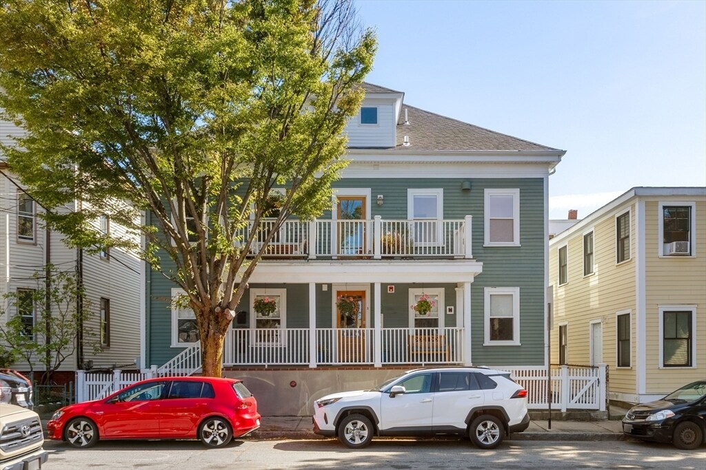 5 Granite St in Somerville, MA - Building Photo