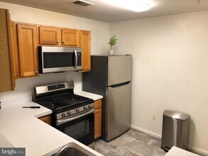 1055 Gardenview Loop in Woodbridge, VA - Building Photo - Building Photo