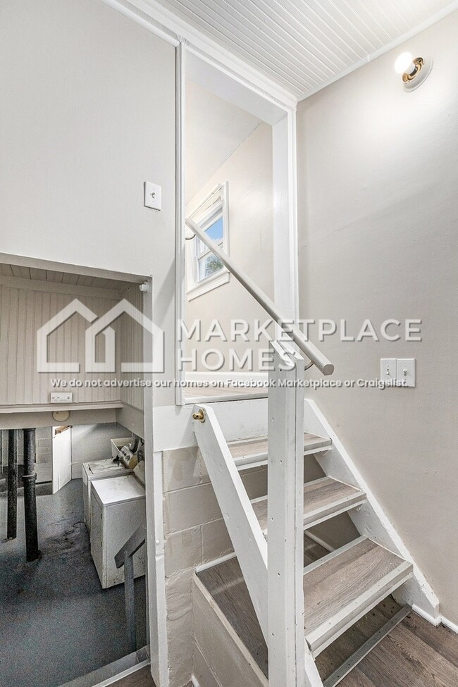 22046 Birchwood Ave in Eastpointe, MI - Building Photo - Building Photo