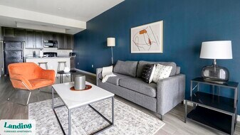 4590 Winkler Ave, Unit 09-307 in Ft. Myers, FL - Building Photo