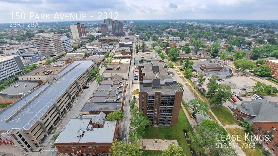 150 Park in Windsor, ON - Foto de edificio