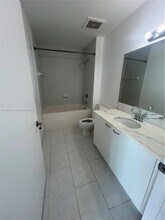 133 NE 2nd Ave, Unit 510 in Miami, FL - Building Photo - Building Photo