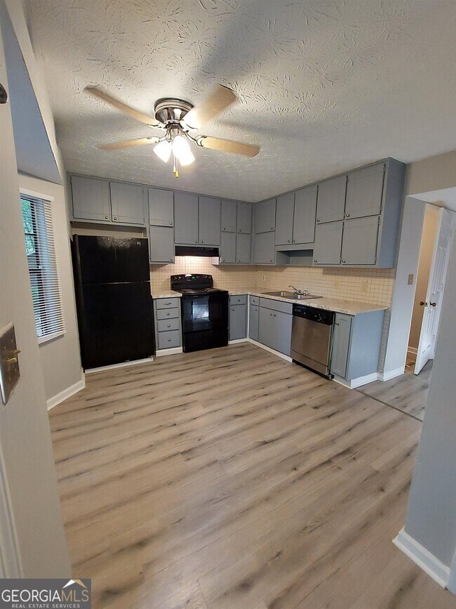 140 Hunters Ln in Fayetteville, GA - Building Photo - Building Photo