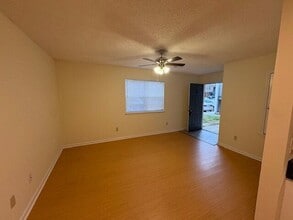 2004 Tower Pl, Unit A in Greenville, NC - Building Photo - Building Photo