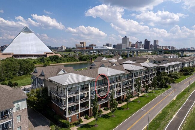 property at 380 Island Dr