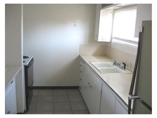 985 N 10th E St-Unit -987 in Mountain Home, ID - Building Photo - Building Photo