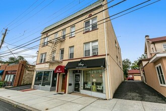 295 Main St in Eastchester, NY - Building Photo - Building Photo