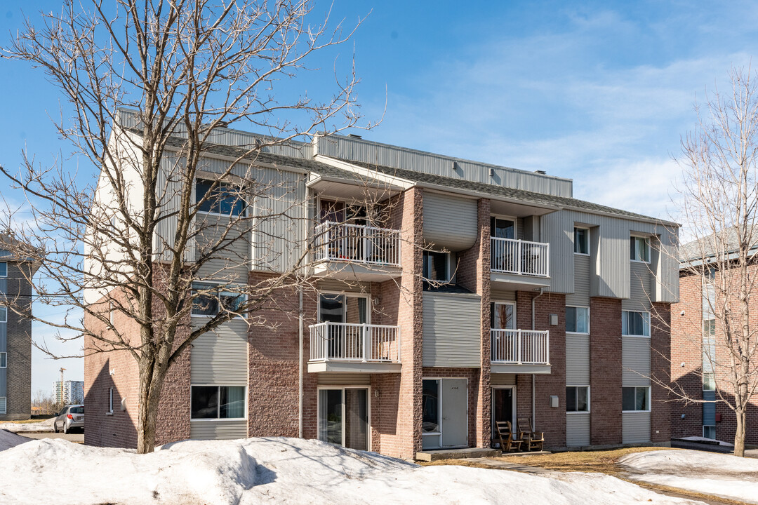 4360 Du Rapide St in Lévis, QC - Building Photo