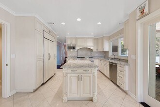17232 Quesan Pl in Los Angeles, CA - Building Photo - Building Photo