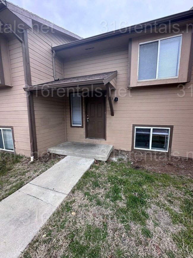 property at 1625 S Beech St