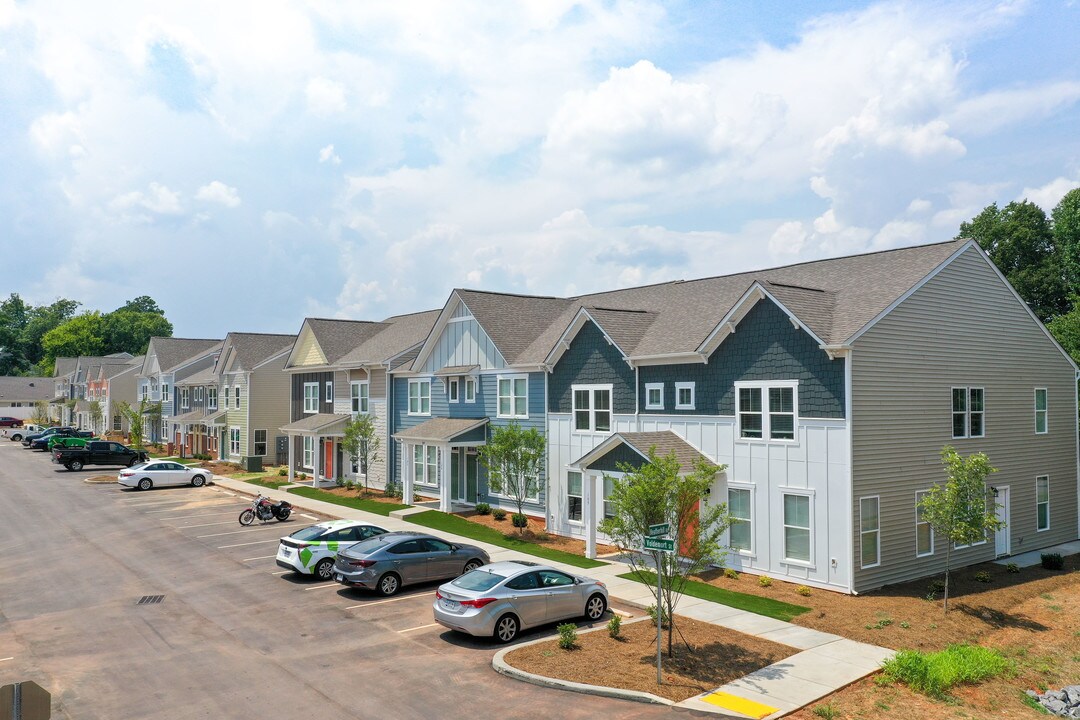 Chandler Commons Townhomes in Rock Hill, SC - Building Photo