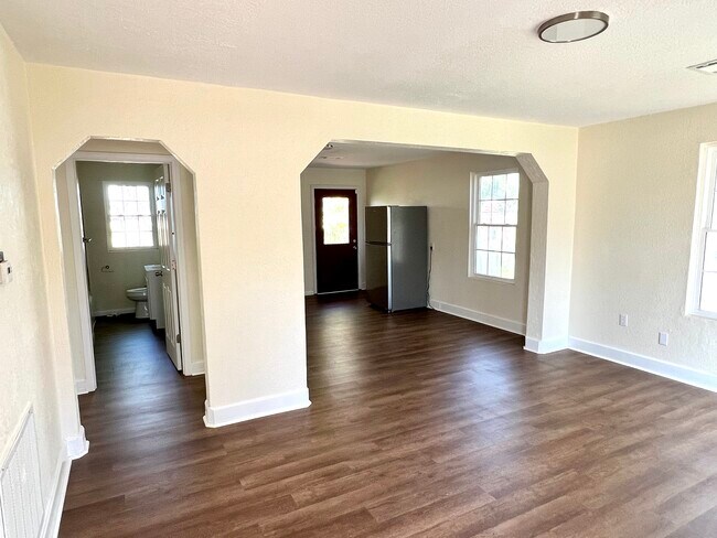 1324 Carmichael St in Malvern, AR - Building Photo - Building Photo