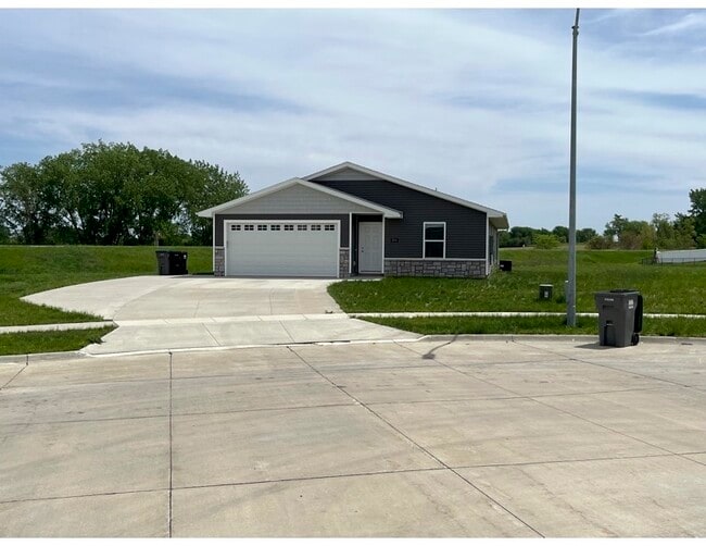 property at 301 Post Oak Dr
