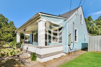 939 W Florence Ave in Louisville, KY - Foto de edificio - Building Photo