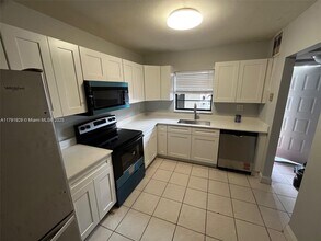3158 Coral Springs Dr in Coral Springs, FL - Building Photo - Building Photo