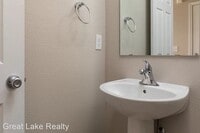 511 Oak Meadow Dr photo'