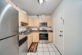 5700 NE 22nd Way, Unit 304 in Fort Lauderdale, FL - Building Photo - Building Photo