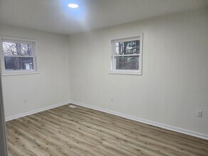 5332 Hicone Rd in McLeansville, NC - Building Photo - Building Photo