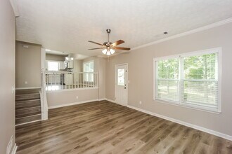 821 River Mist Dr in Jonesboro, GA - Building Photo - Building Photo