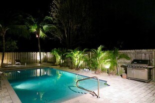 619 NE 7th Ave in Delray Beach, FL - Building Photo