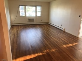 680 NJ-15 in Jefferson, NJ - Building Photo