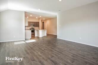 807 Community Way in Royse City, TX - Foto de edificio - Building Photo