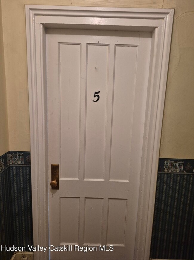 128 Market St in Saugerties, NY - Building Photo - Building Photo