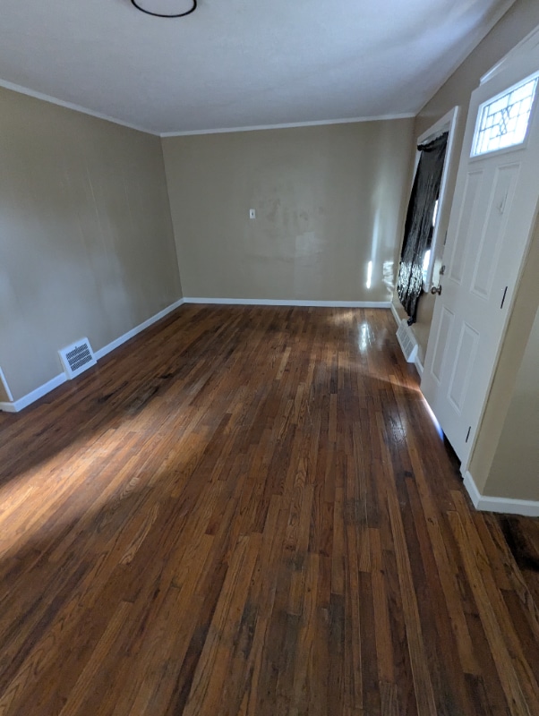 property at 1604 Maple Dr