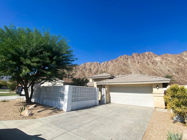 property at 51945 Avenida Madero