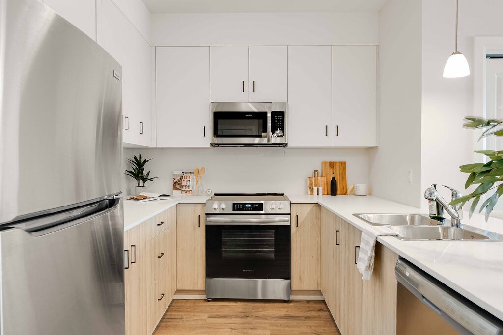 865 Kleinburg Dr in London, ON - Building Photo