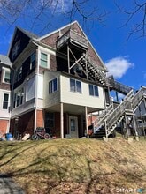 51 Broad St in Norwich, CT - Foto de edificio - Building Photo