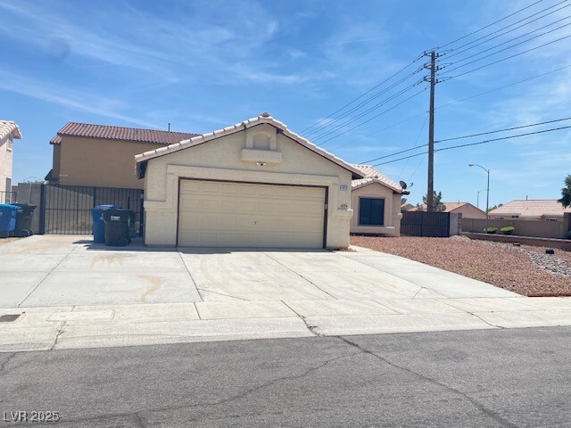 4810 Lone Vista Way in North Las Vegas, NV - Foto de edificio