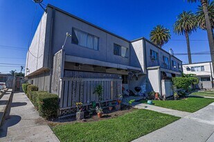 500 S Montebello Blvd in Montebello, CA - Building Photo