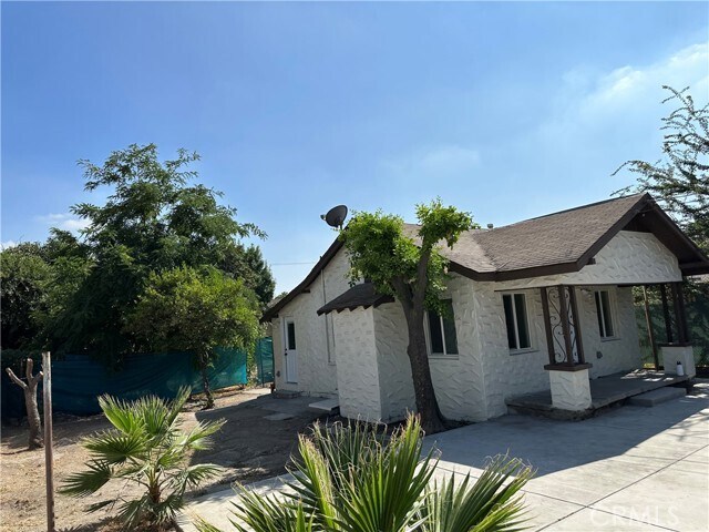 1253 W Victoria St in San Bernardino, CA - Building Photo - Building Photo