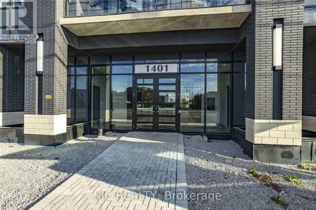 1401 O'Connor Dr in Toronto, ON - Building Photo - Building Photo