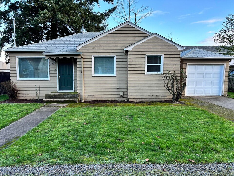 2776 12th Pl SE in Salem, OR - Building Photo