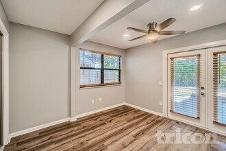 348 Barbara Cir in Belleair, FL - Building Photo - Building Photo