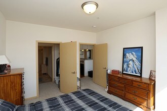 Middleton Ridge Apartments in Middleton, WI - Foto de edificio - Interior Photo