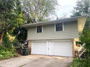 1522 Cameron Dr in Madison, WI - Building Photo - Building Photo