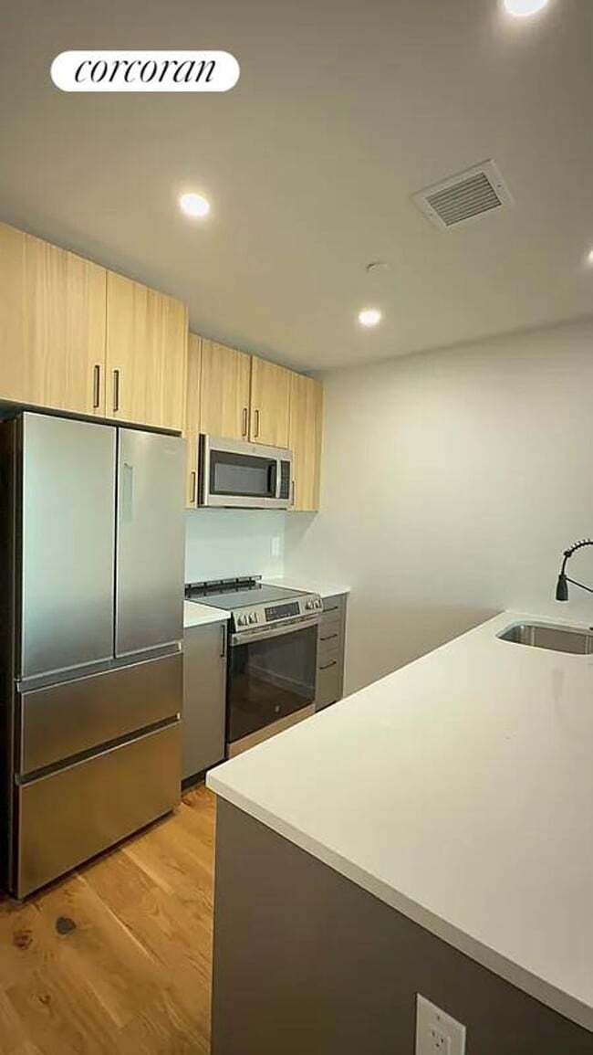 property at 143-26 84th Rd