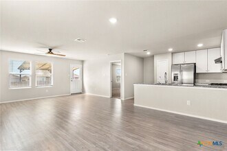 2844 Rosefinch in Canyon Lake, TX - Building Photo - Building Photo