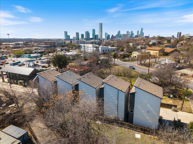 2305 Coronado St in Austin, TX - Building Photo - Building Photo