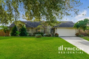 5130 Timber Ridge Trail in Ocoee, FL - Building Photo