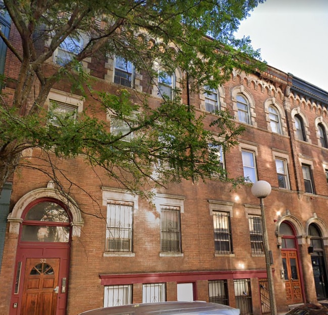 34 Cunard St, Unit 2
